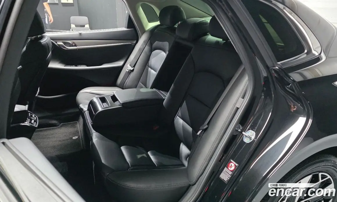 Hyundai Grandeur 2022 2.4 автомат (гидро), фото 18