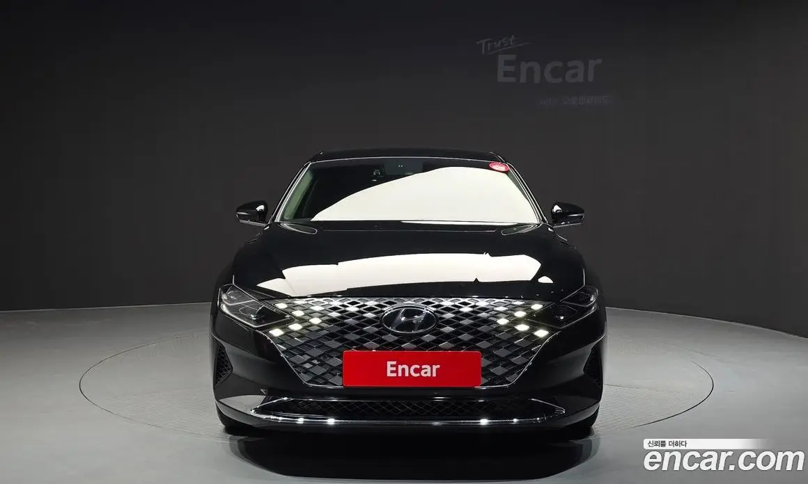 Hyundai Grandeur 2022 2.4 автомат (гидро), фото 3