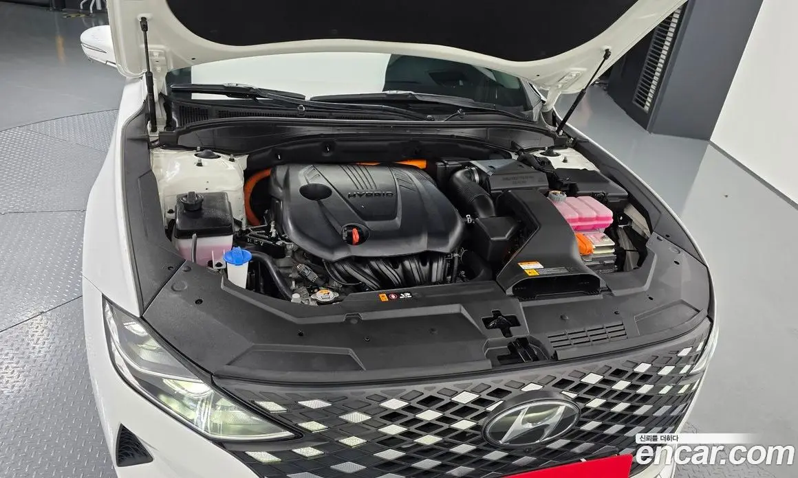 Hyundai Grandeur 2022 2.4 автомат (гидро), фото 6