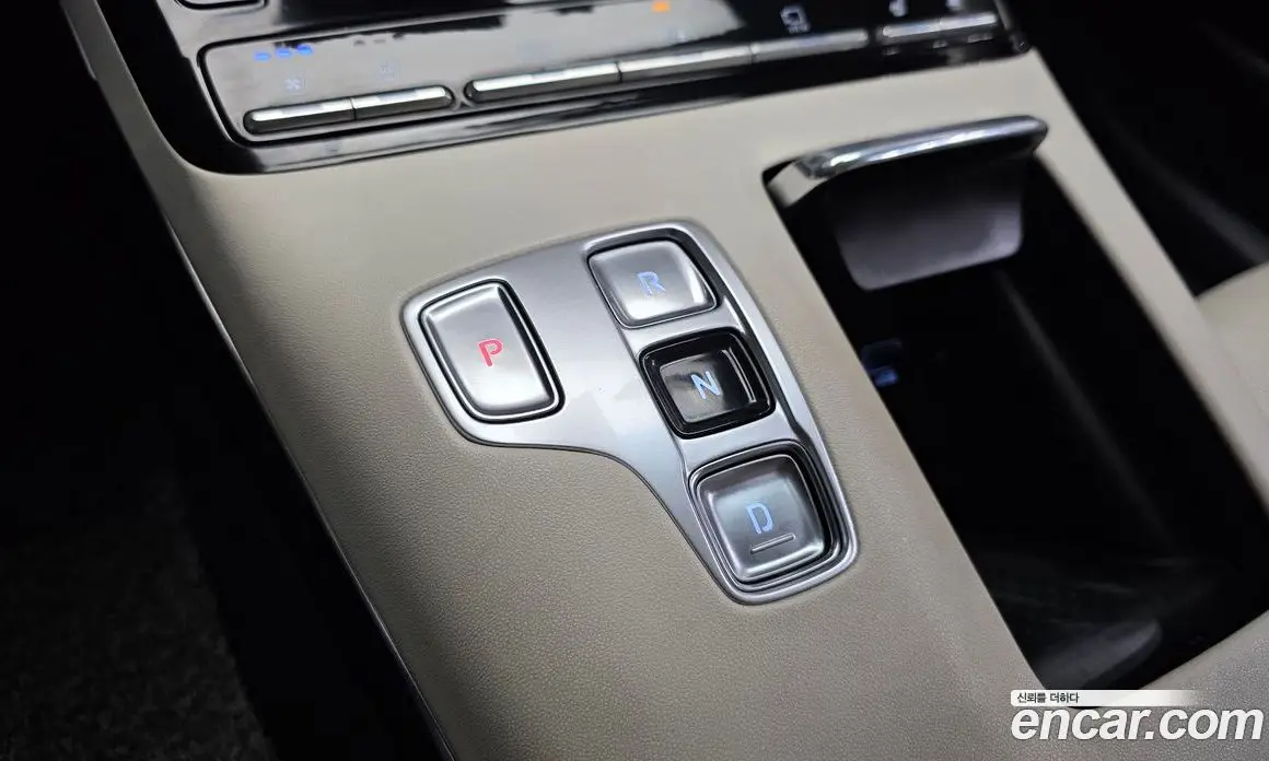 Hyundai Grandeur 2022 2.4 автомат (гидро), фото 9
