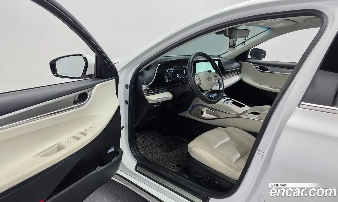 Hyundai Grandeur 2022 2.4 автомат (гидро), фото 10