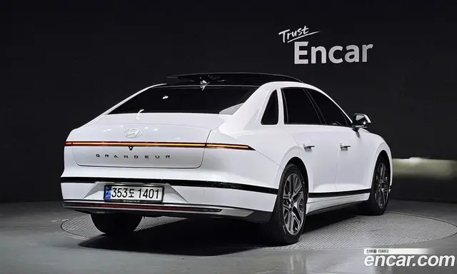 Hyundai Grandeur 2023 2.5 автомат (гидро), миниатюра 2