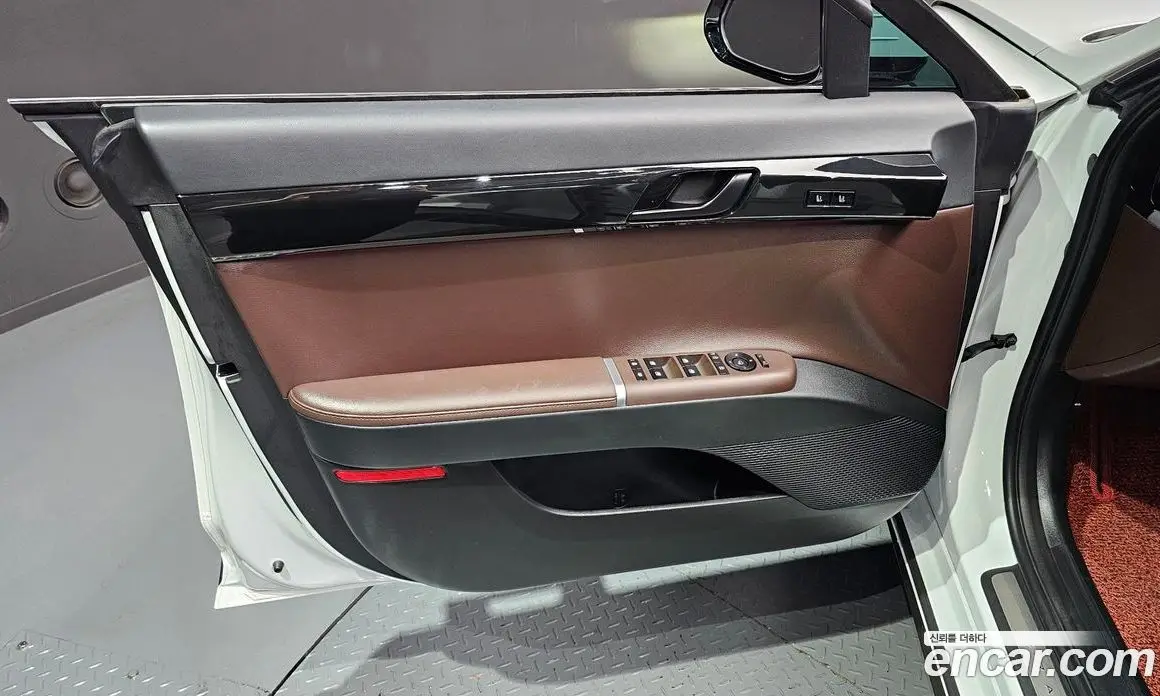 Hyundai Grandeur 2023 2.5 автомат (гидро), фото 14