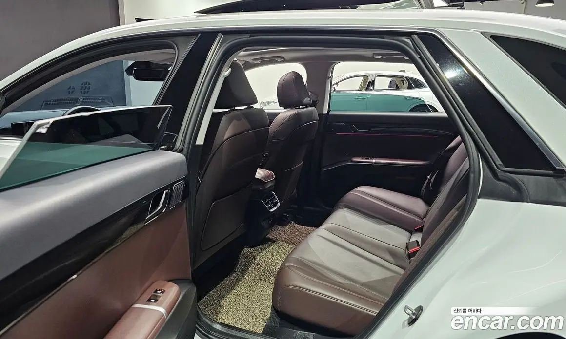 Hyundai Grandeur 2023 2.5 автомат (гидро), фото 17