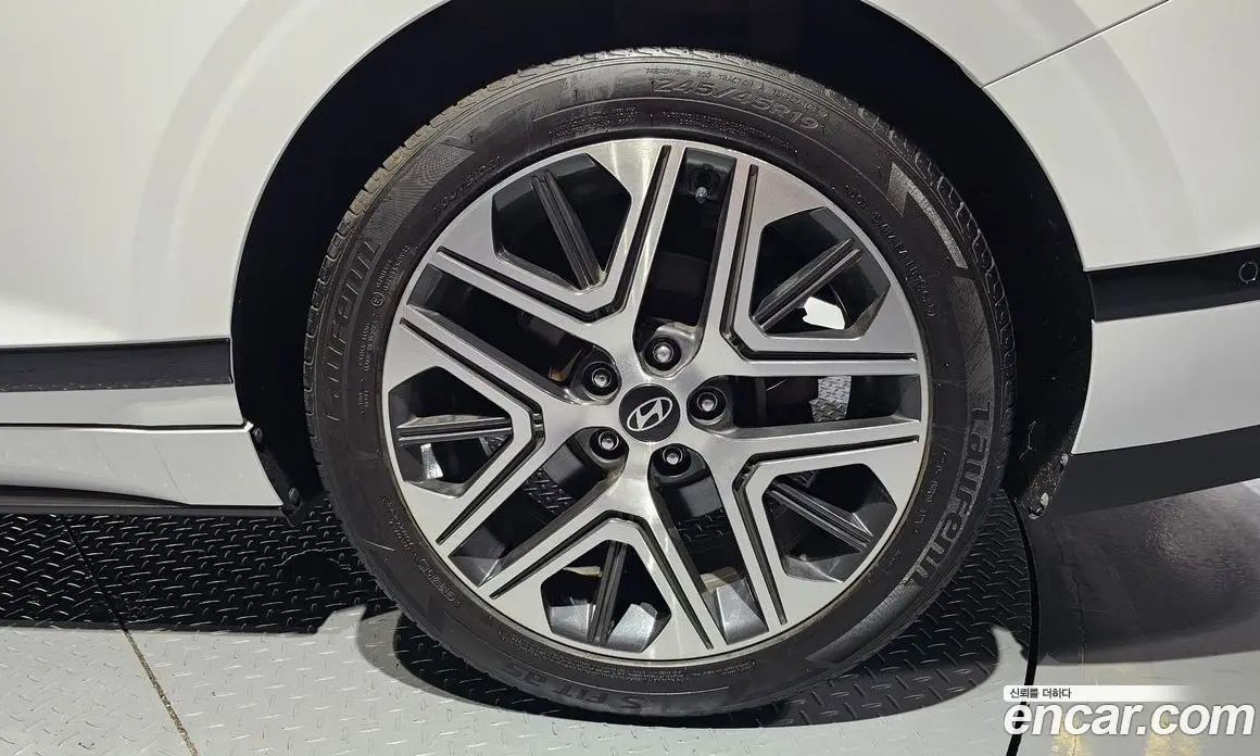 Hyundai Grandeur 2023 2.5 автомат (гидро), фото 7
