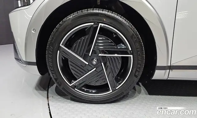 Hyundai Ioniq 5 2025 0.1 автомат (гидро), миниатюра 5