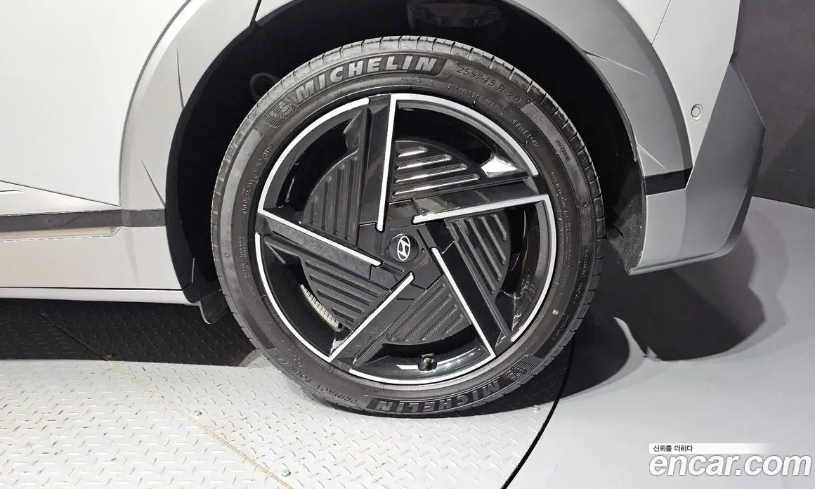 Hyundai Ioniq 5 2025 0.1 автомат (гидро), фото 7
