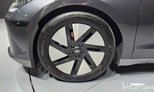 Hyundai Ioniq 6 2025 0.1 автомат (гидро), миниатюра 5
