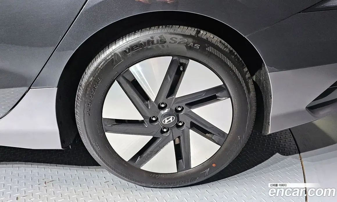 Hyundai Ioniq 6 2025 0.1 автомат (гидро), фото 7