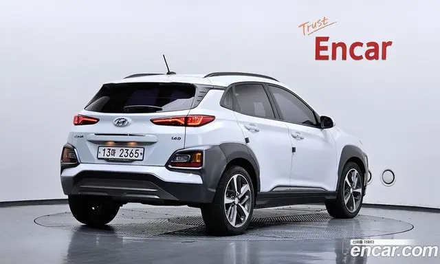 Hyundai Kona 2017 1.6 автомат (гидро), миниатюра 2