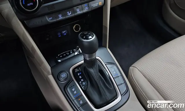 Hyundai Kona 2020 1.6 автомат (гидро), миниатюра 11