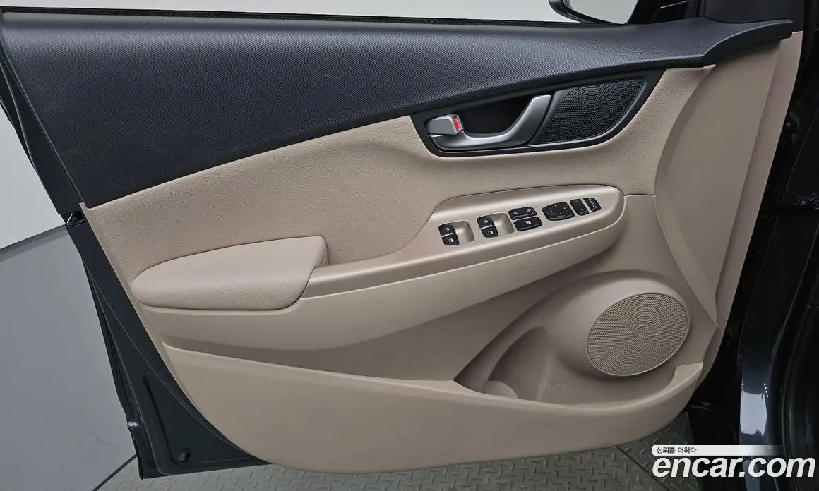 Hyundai Kona 2020 1.6 автомат (гидро), фото 13