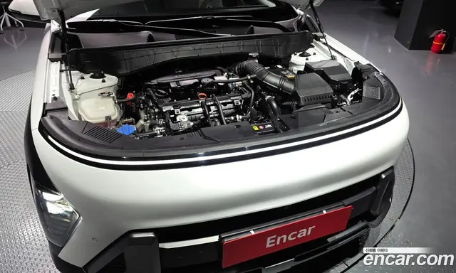 Hyundai Kona 2024 1.6 автомат (гидро), миниатюра 6