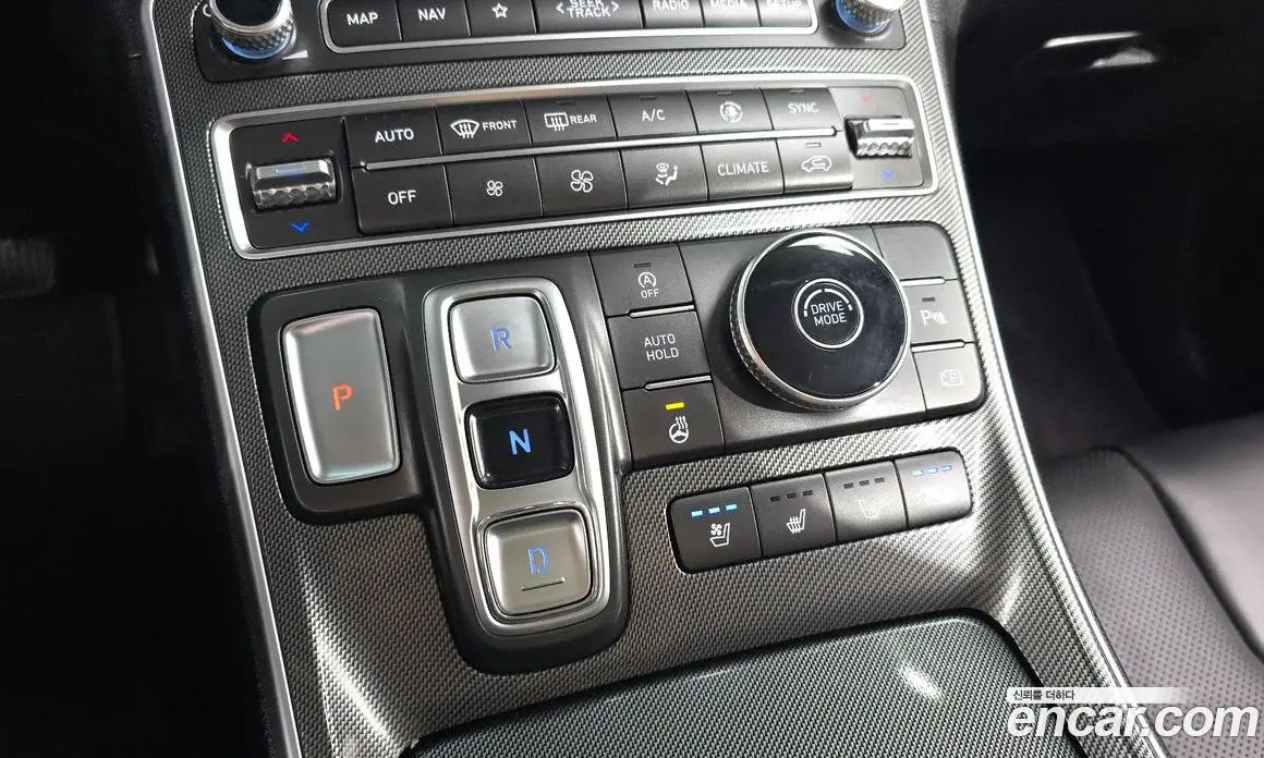 Hyundai Santa Fe 2022 2.2 автомат (гидро), фото 9