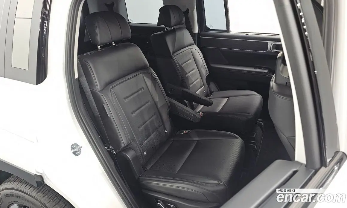 Hyundai Santa Fe 2024 1.6 автомат (гидро), фото 17