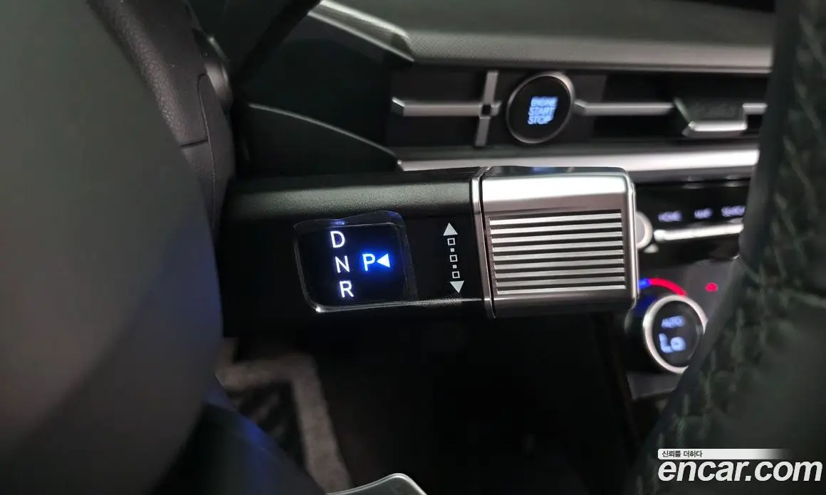 Hyundai Santa Fe 2024 1.6 автомат (гидро), фото 12