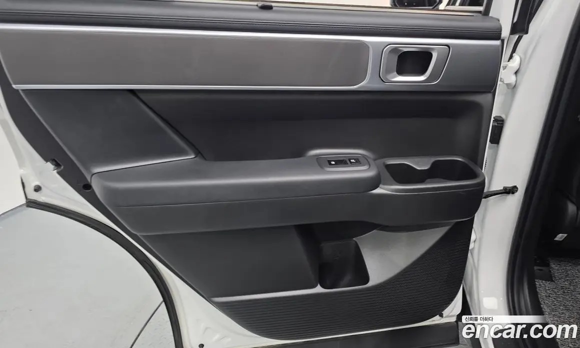 Hyundai Santa Fe 2024 1.6 автомат (гидро), фото 15