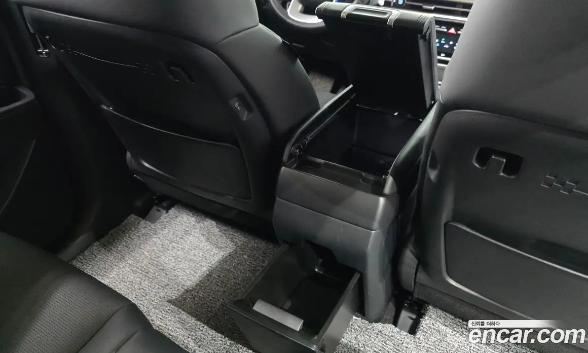 Hyundai Santa Fe 2024 1.6 автомат (гидро), фото 32