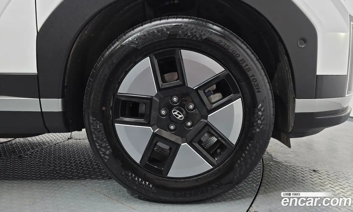 Hyundai Santa Fe 2024 1.6 автомат (гидро), фото 7
