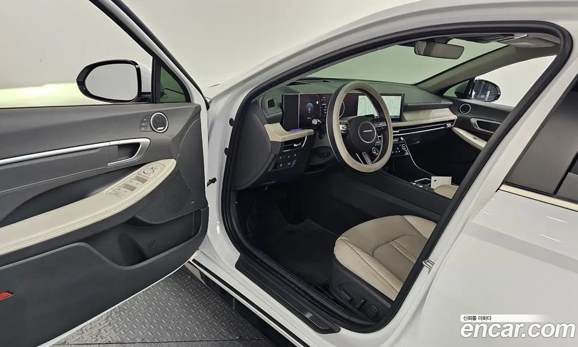 Hyundai Sonata 2025 1.6 автомат (гидро), фото 13