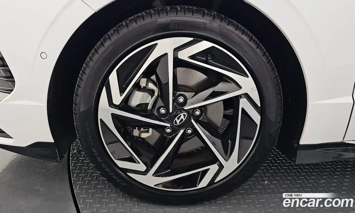 Hyundai Sonata 2025 1.6 автомат (гидро), фото 5