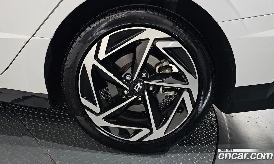 Hyundai Sonata 2025 1.6 автомат (гидро), фото 7