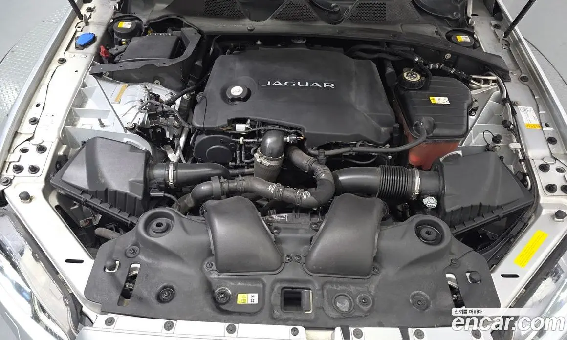 Jaguar XJ 2017 3.0 автомат (гидро), фото 6 Jaguar XJ 2017 3.0 автомат (гидро), фото 6