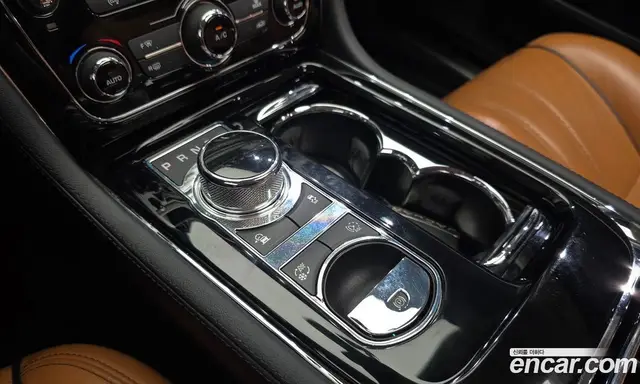 Jaguar XJ 2017 3.0 автомат (гидро), миниатюра 9 Jaguar XJ 2017 3.0 автомат (гидро), миниатюра 9