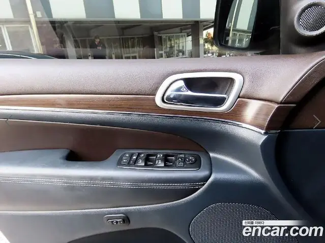 Jeep Cherokee 2015 3.6 автомат (гидро), миниатюра 11