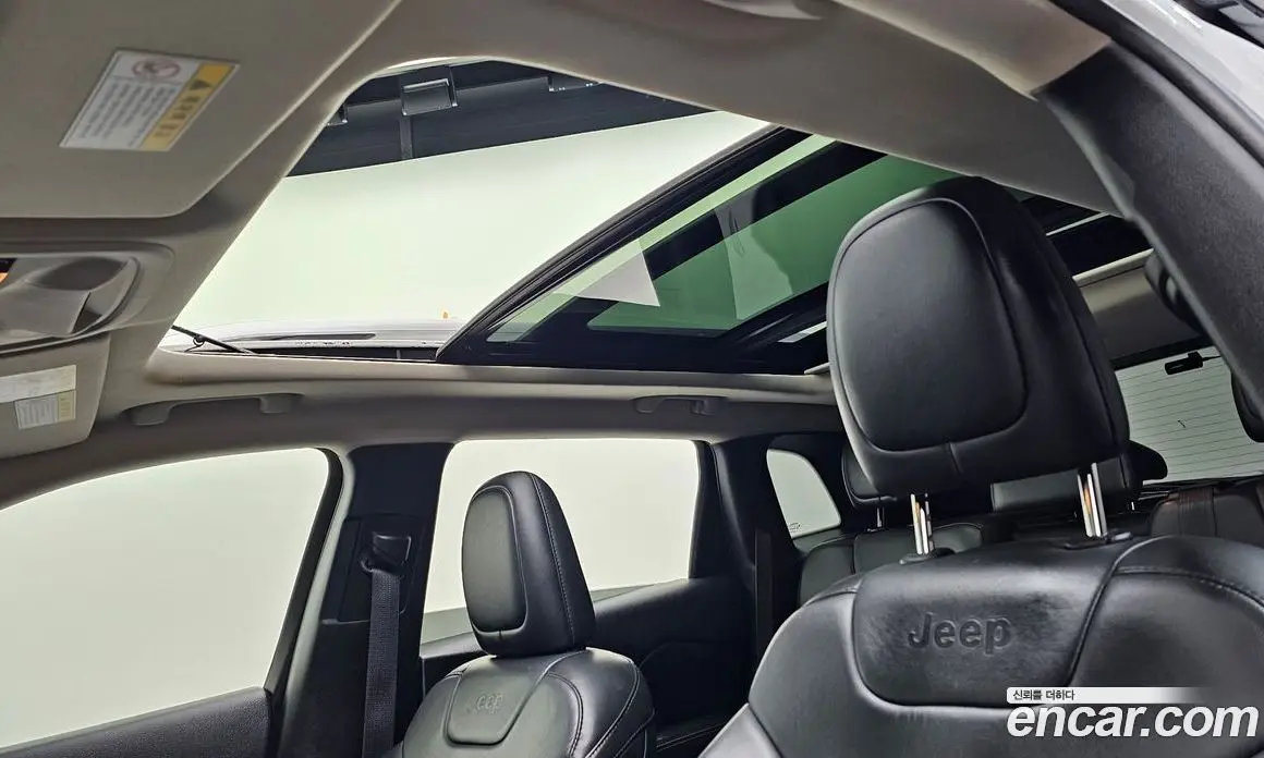 Jeep Cherokee 2016 2.4 автомат (гидро), фото 19