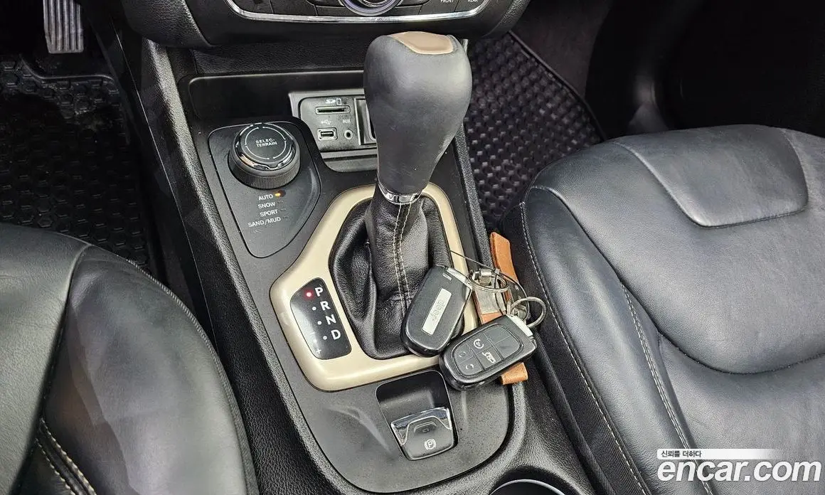 Jeep Cherokee 2016 2.4 автомат (гидро), фото 9