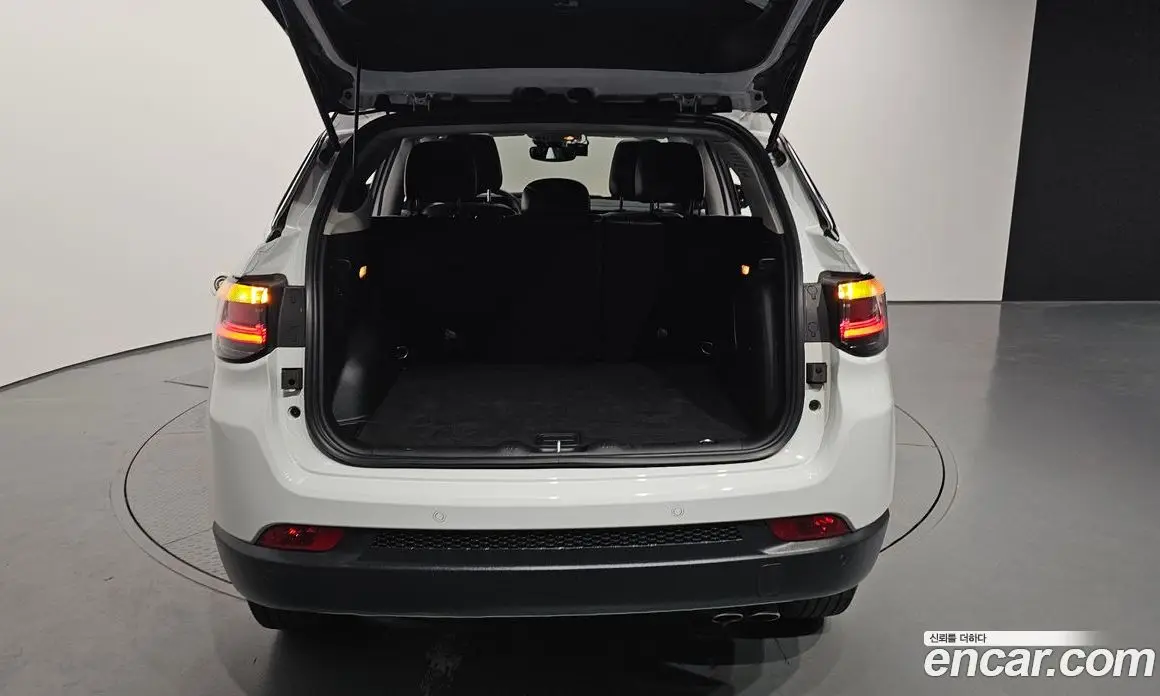Jeep Compass 2022 2.4 автомат (гидро), фото 26