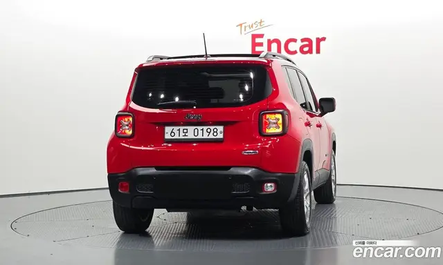Jeep Renegade 2016 2.4 автомат (гидро), миниатюра 4