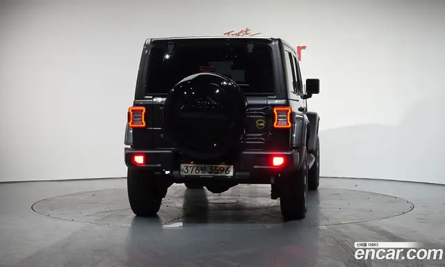 Jeep Wrangler 2019 2.0 автомат (гидро), миниатюра 3