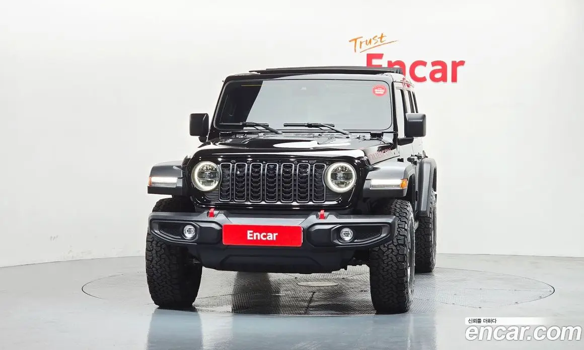Jeep Wrangler 2024 2.0 автомат (гидро), фото 3