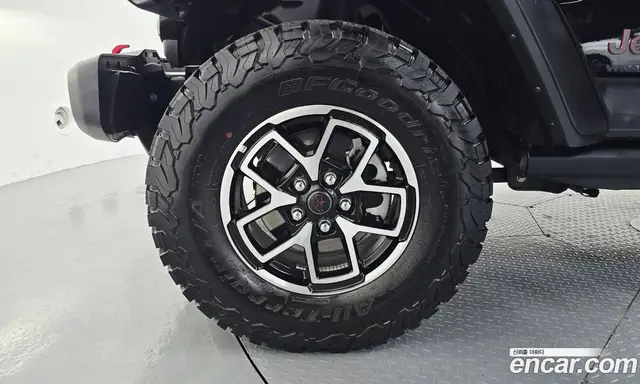 Jeep Wrangler 2024 2.0 автомат (гидро), миниатюра 5