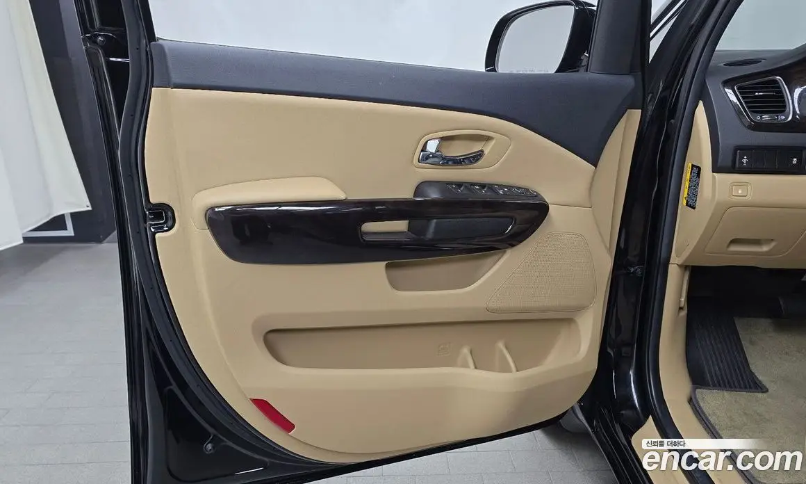 Kia Carnival 2020 2.2 автомат (гидро), фото 14