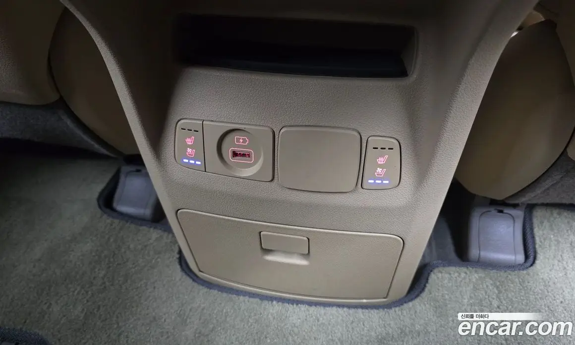 Kia Carnival 2020 2.2 автомат (гидро), фото 27