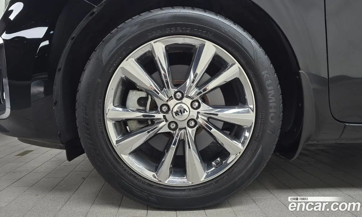 Kia Carnival 2020 2.2 автомат (гидро), фото 5