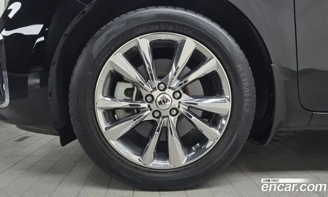 Kia Carnival 2020 2.2 автомат (гидро), миниатюра 5