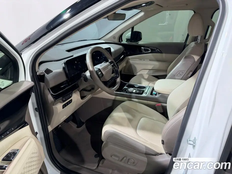 Kia Carnival 2025 1.6 автомат (гидро), фото 5