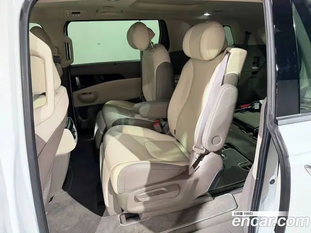 Kia Carnival 2025 1.6 автомат (гидро), миниатюра 6