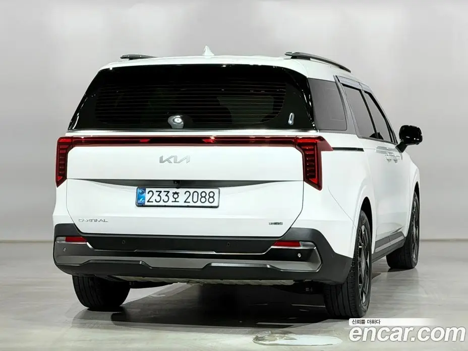 Kia Carnival 2025 1.6 автомат (гидро), фото 8