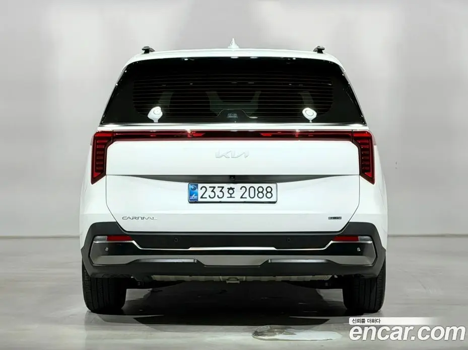 Kia Carnival 2025 1.6 автомат (гидро), фото 9