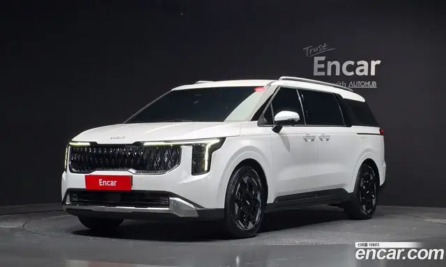 Kia Carnival, 2025, 33 221 км
