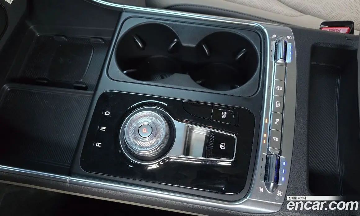 Kia Carnival 2025 2.2 автомат (гидро), фото 12
