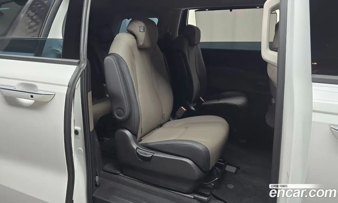 Kia Carnival 2025 2.2 автомат (гидро), фото 17