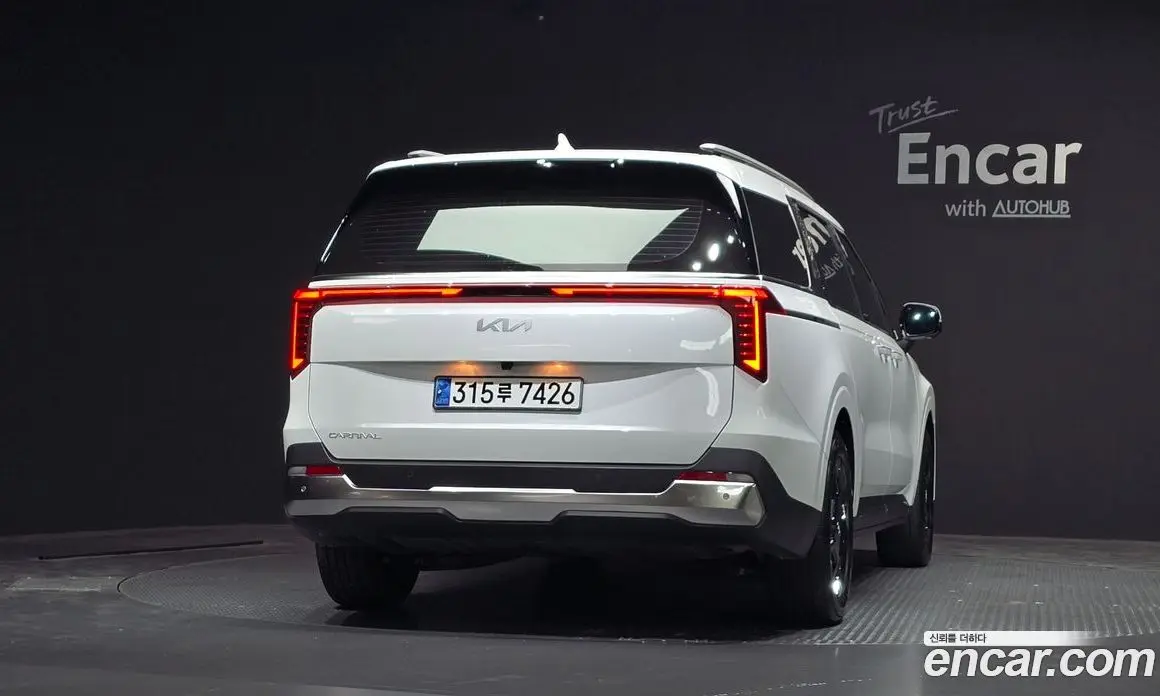 Kia Carnival 2025 2.2 автомат (гидро), фото 4