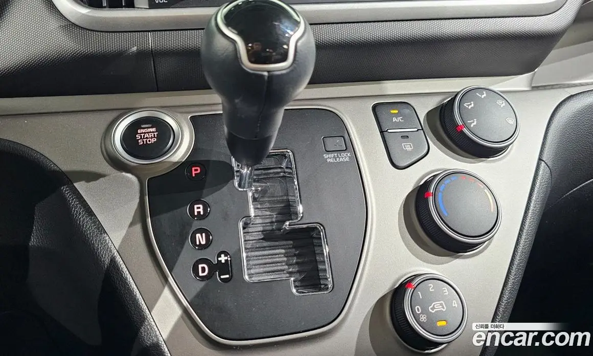 Kia Ray 2021 1.0 автомат (гидро), фото 12