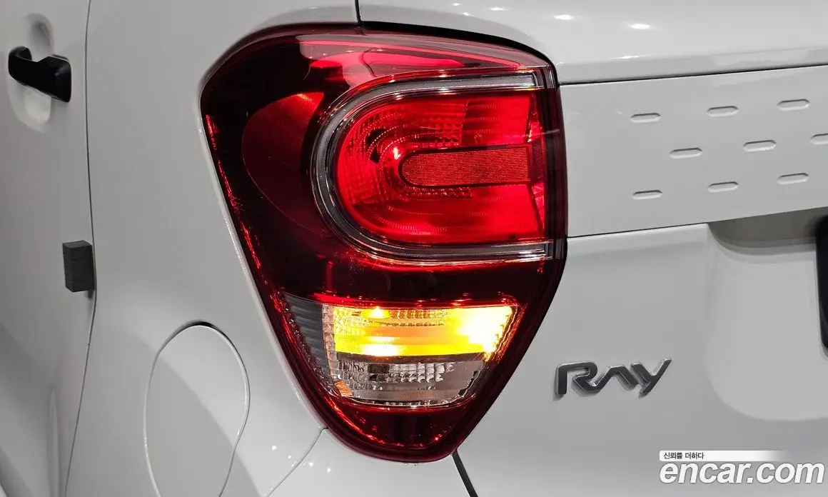 Kia Ray 2022 1.0 автомат (гидро), фото 9
